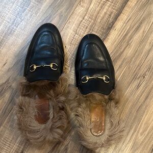 Gucci Black Leather Loafers with Fur Trim